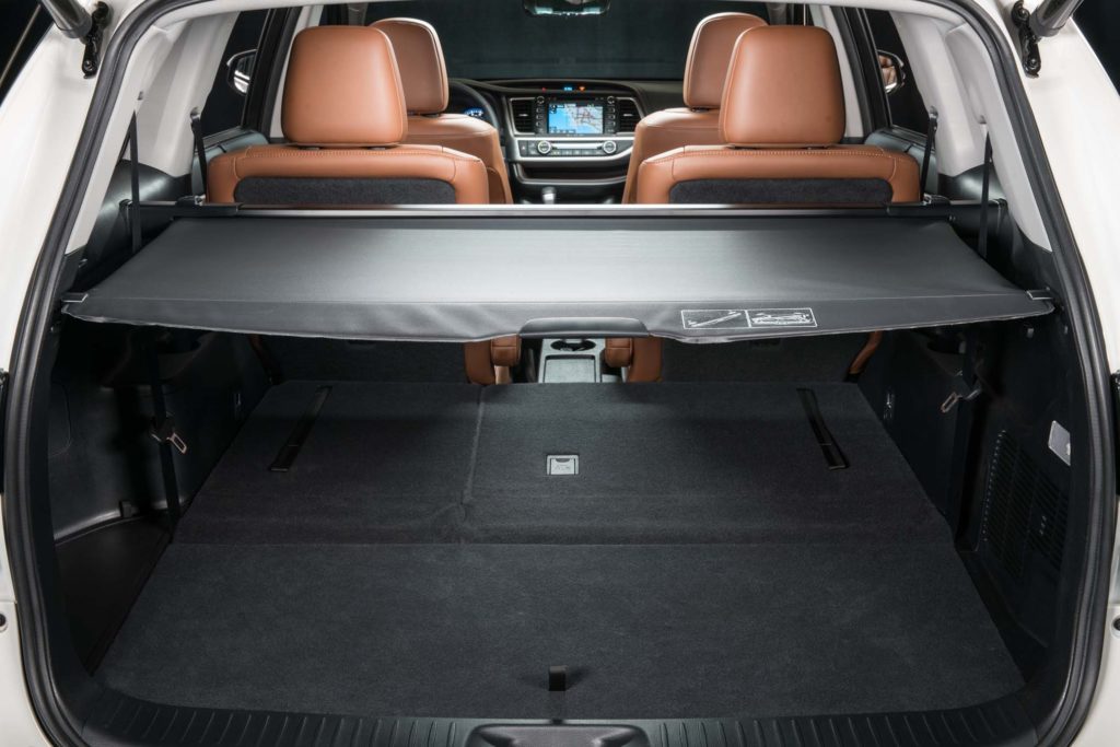 2017 Toyota Highlander-space