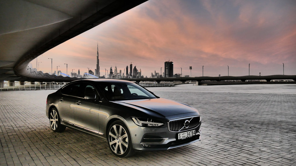 The 2017 Volvo S90 T6 The 2017 Volvo S90 T6