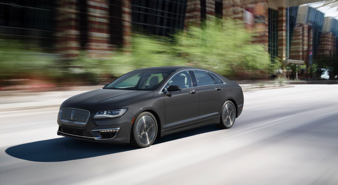 Featuring a New Distinctive Design, the 2017 Lincoln MKZ Launches in the Middle East