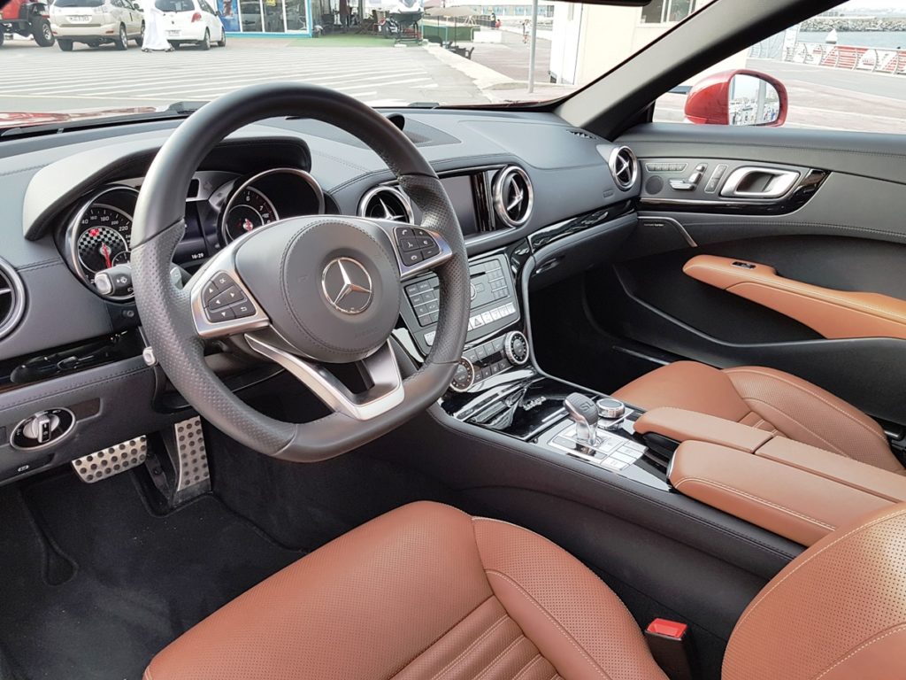 The new Mercedes-Benz SL 400-the wheel