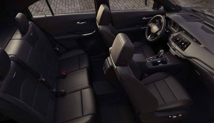 Cadillac XT4-interior