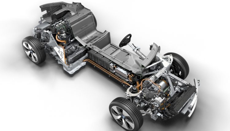 The Plug-In Hybrid Drive System of the BMW i8