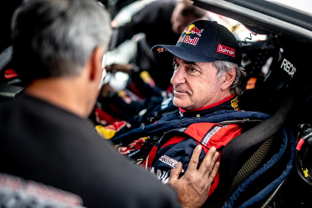 Carlos Sainz Wins the Dakar -Preparing to take off