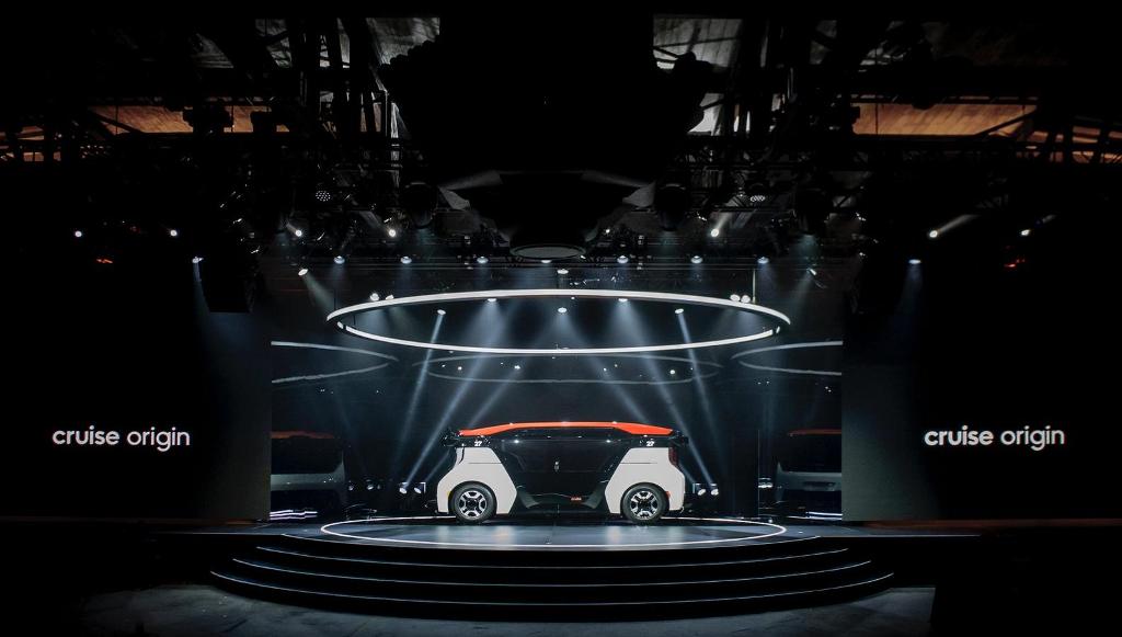 GM's Cruise Reveals Its Driverless Shuttle