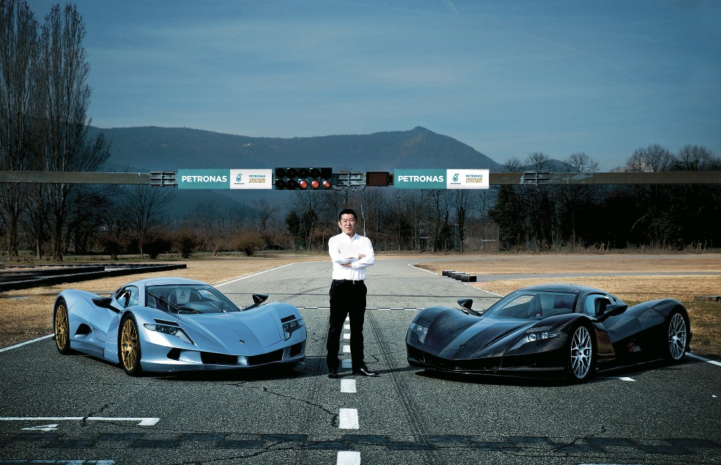 Aspark's Electric Owl Hypercar On the Road -Old Vs New