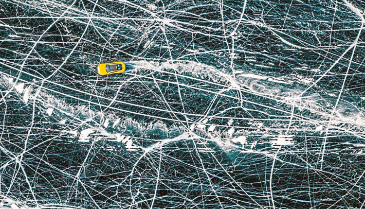 Lexus Amazes the Crowd in the Frozen Wastes of Siberia