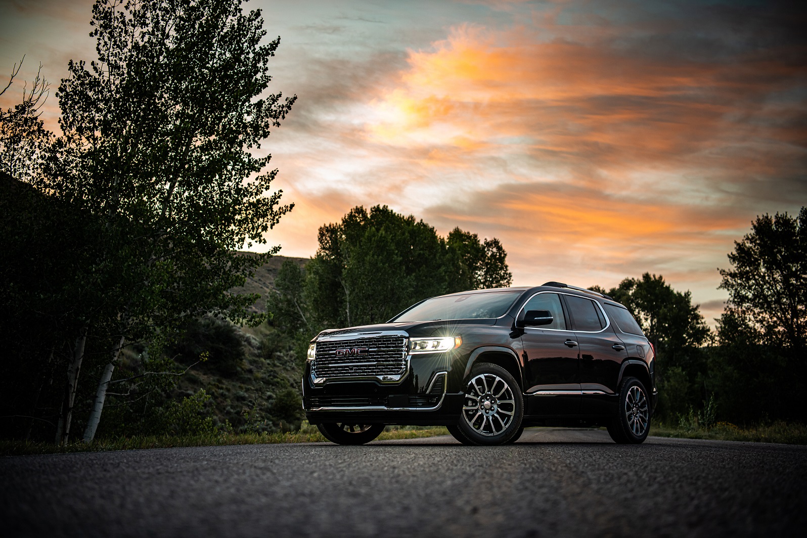 5 Reasons Why the Newly Redesigned 2020 Acadia Midsize SUV Stands Out From Its Competitors