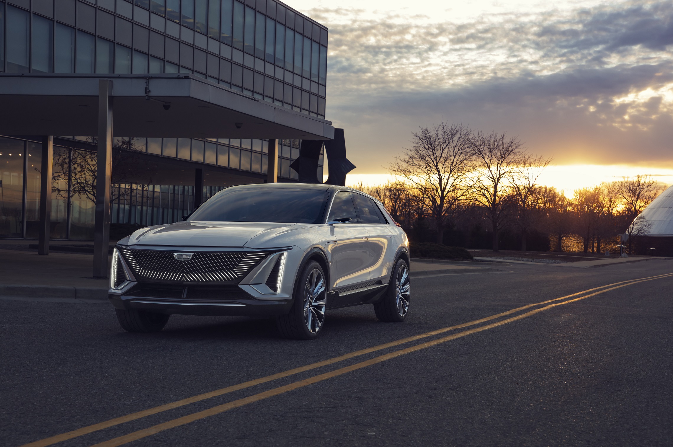 Cadillac LYRIQ Redefines Luxury in Electric Vehicle Space