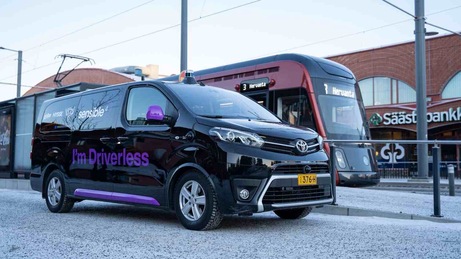 Autonomous Shuttle Bus Trial Started In Freezing Cold Weather