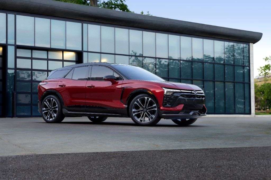 Chevrolet Reveals the All-Electric 2024 Blazer EV