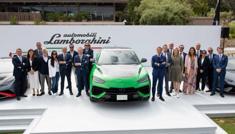 Automobili Lamborghini Unveils the New Urus Performante