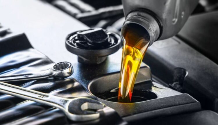 Why Changing The Engine Oil of Your Car Is Important?
