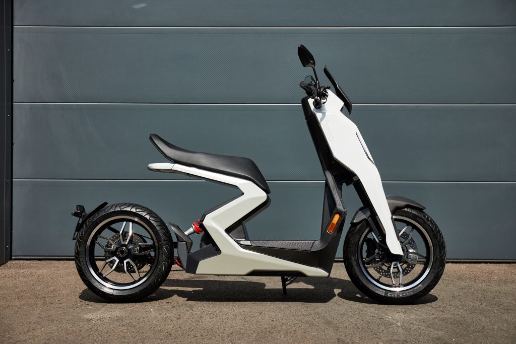 Zapp Secures Twin Patents For Innovative i300 Electric Urban Motorcycle