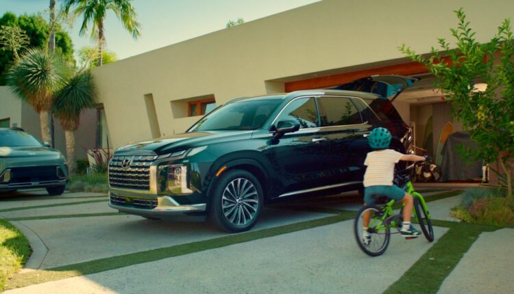 Hyundai Bridges Generations and Cultures in New Bilingual Campaign for the Palisade SUV
