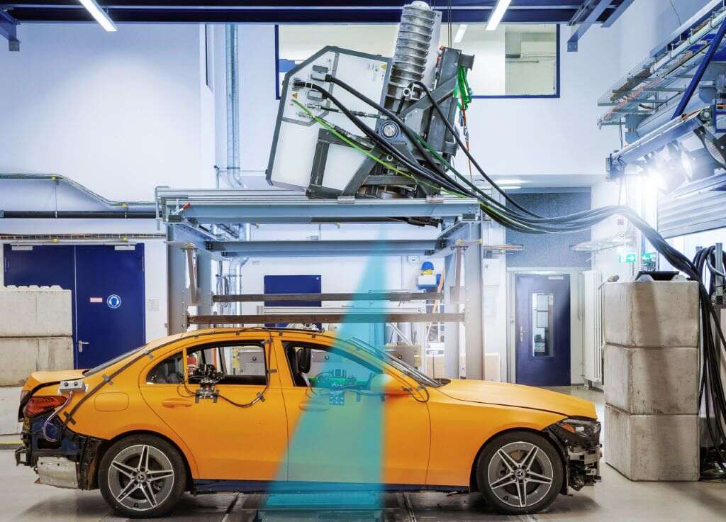 Maximum Transparency: Mercedes-Benz Is the World’s First Car Manufacturer to X-Ray a Crash Test