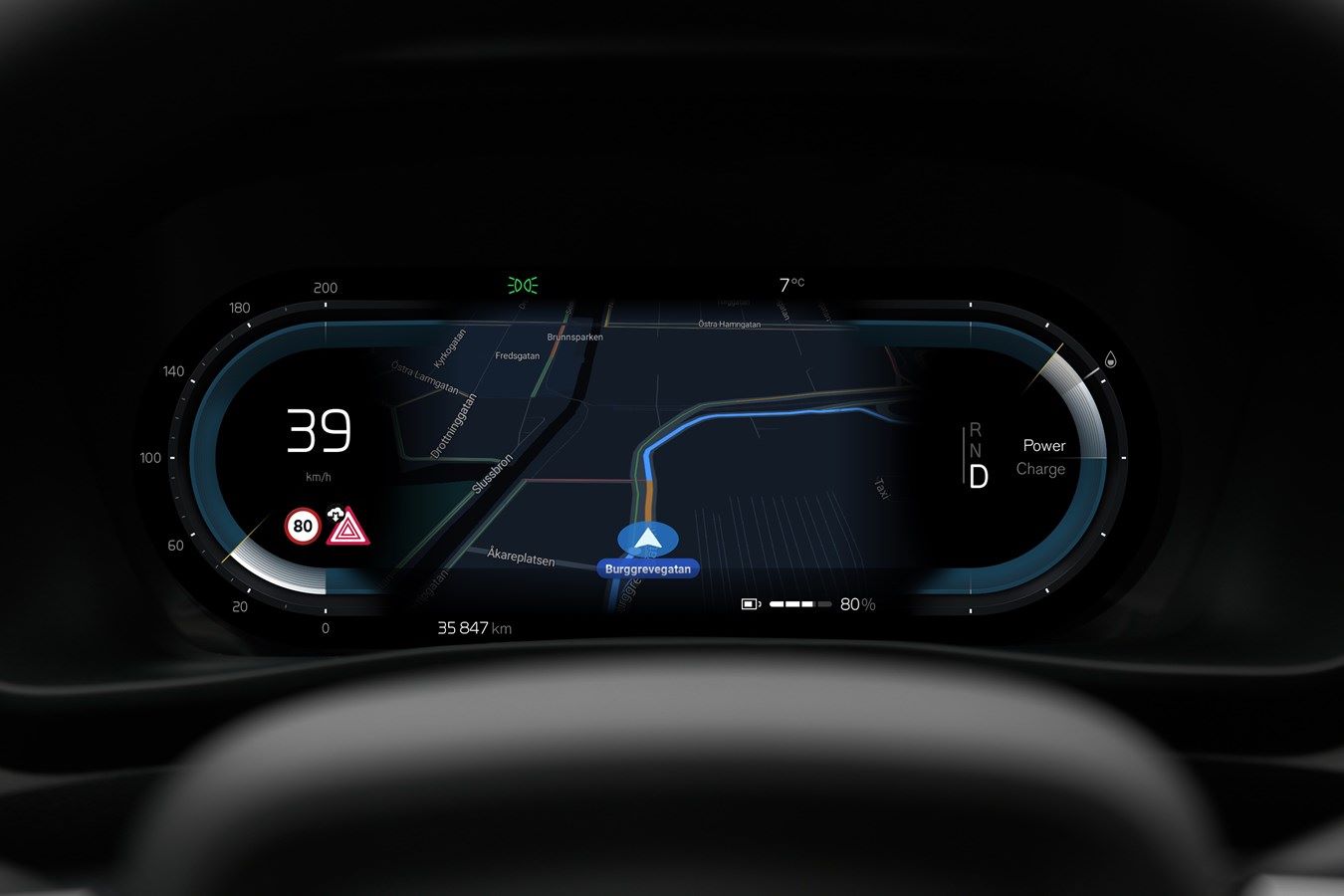 Volvo Cars’ Industry-First Connected Safety Technology Can Now Alert Drivers of Accidents Ahead