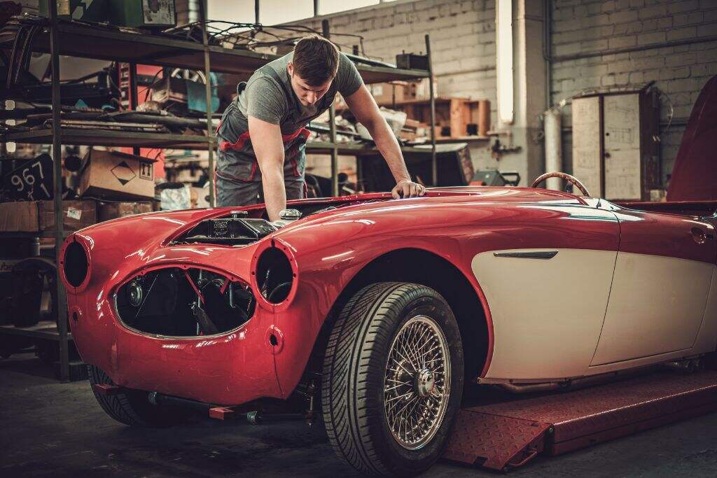 Vintage Car Restoration: Top Tips for the Project