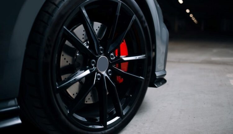 5 Benefits of Custom Rims on Your Vehicle