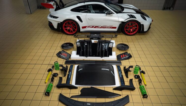 Porsche Centre Abu Dhabi Achieves Landmark with Manthey Performance Kit Installation