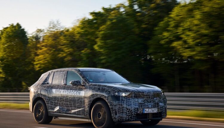 BMW's Innovative X5 Offers Electric, Hybrid, and Hydrogen Options